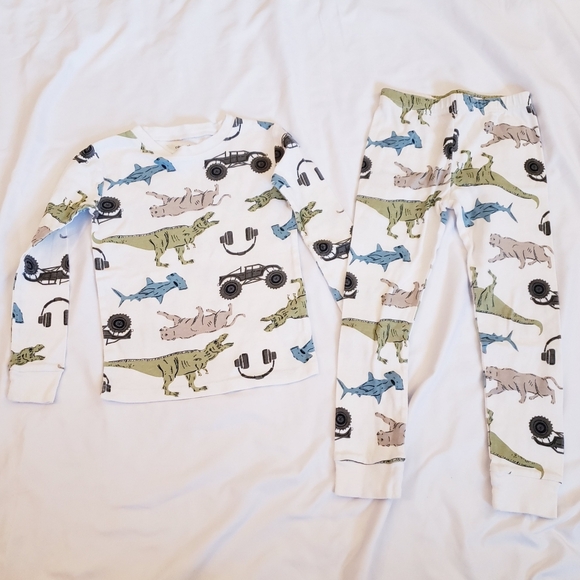 5T Carter's Dinosaur Print Pajama Set - Picture 1 of 4